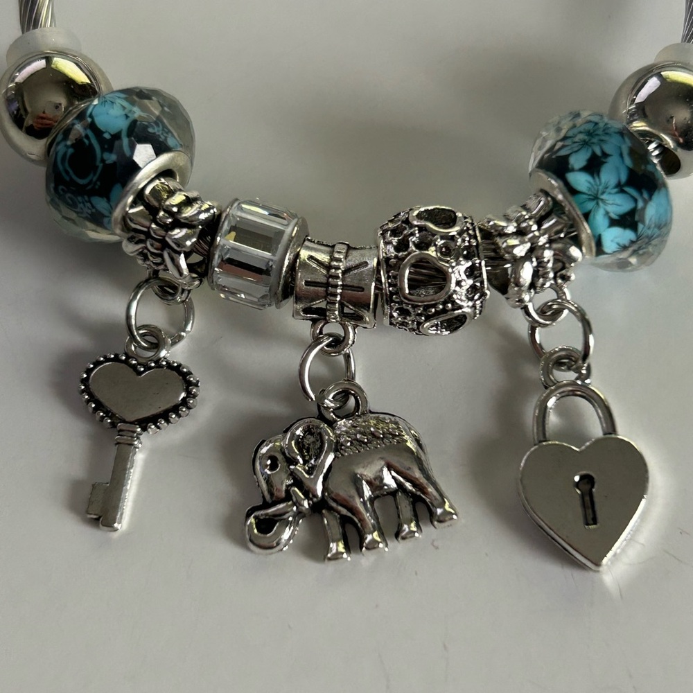 Silver Charm Bracelet with Blue Accents. New. - Picture 3 of 6